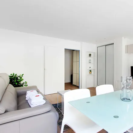 Image 2 - 15 Rue Dufrénoy, 75116 Paris, France - Apartment for rent
