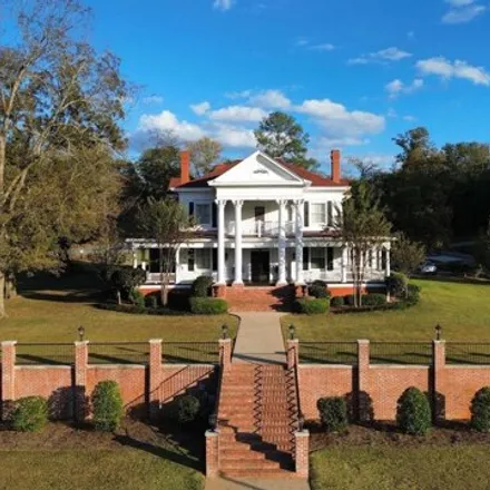 Buy this 6 bed house on 105 Lakeview Road in Powersville, Peach County
