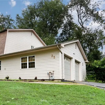 Buy this 4 bed house on 25 Bonnie Court in Ramapo, NY 10977
