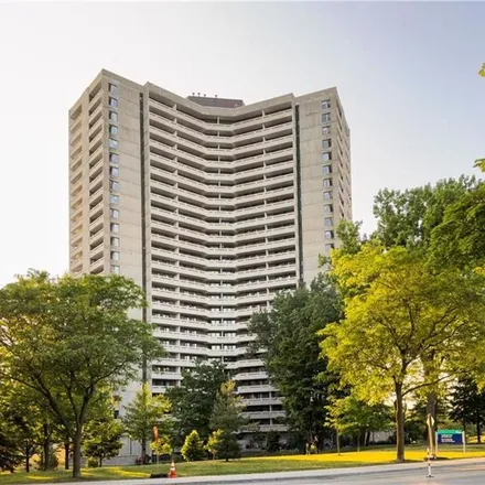 Image 4 - Ambleside I, 1081 Ambleside Drive, Ottawa, ON K2B 5E6, Canada - Apartment for rent