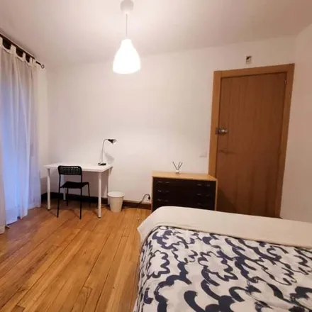 Image 4 - Karmelo kalea, 3, 48004 Bilbao, Spain - Room for rent