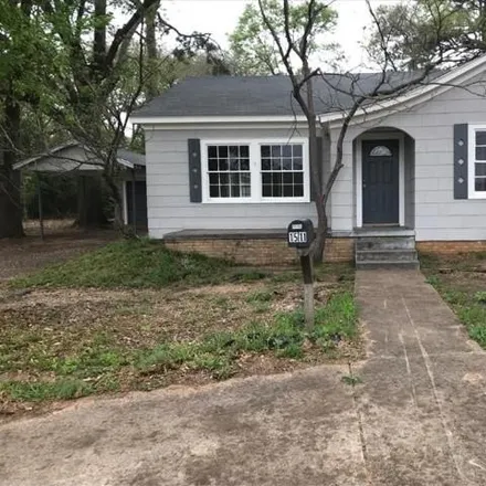 Buy this 2 bed house on 1509 East Palestine Avenue in Palestine, TX 75801