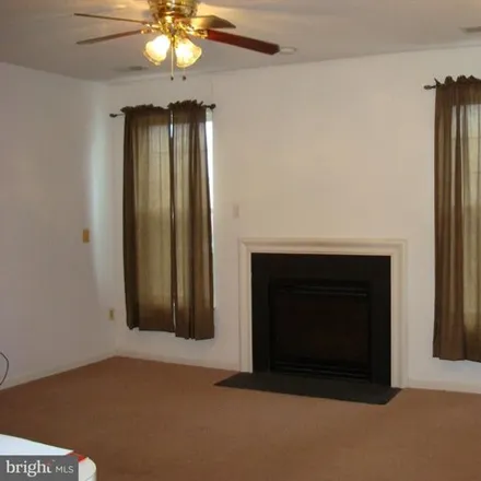 Image 3 - 7418 Hindon Circle, Milford Mill, MD 21244, USA - Apartment for rent