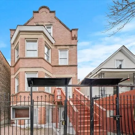 Buy this 8 bed house on 1911 West 51st Street in Chicago, IL 60609