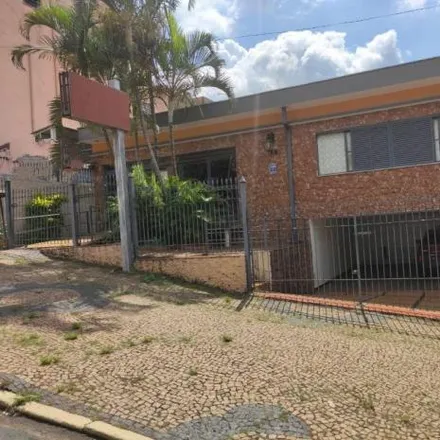 Rent this 4 bed house on Avenida José Paulino in Vila Irene, Paulínia - SP