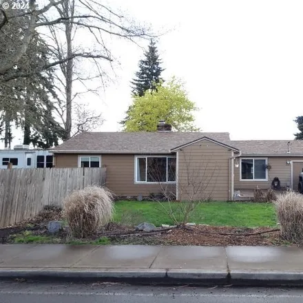 Buy this 3 bed house on 5039 Caplinger Road Southeast in Salem, OR 97317