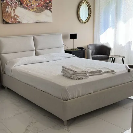 Rent this 2 bed apartment on Via al Poggio di Solcio in 28832 Villa Lesa NO, Italy