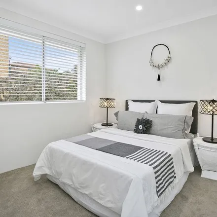 Image 2 - Ronald Avenue, Freshwater NSW 2096, Australia - Apartment for rent