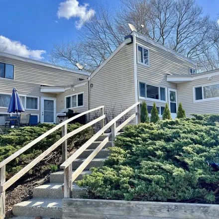Buy this 2 bed condo on 42 Indian Wood Road in East Lyme, CT 06357