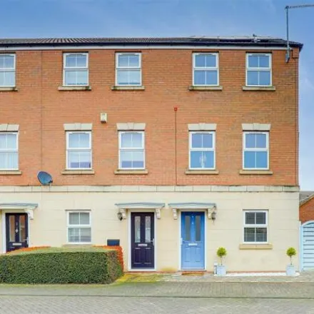 Buy this 3 bed townhouse on Centurian Close in Hucknall, NG15 8HB