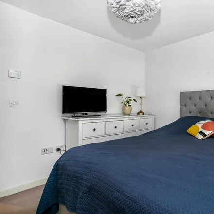 Image 8 - Baltic Avenue, London, TW8 0LN, United Kingdom - Apartment for rent
