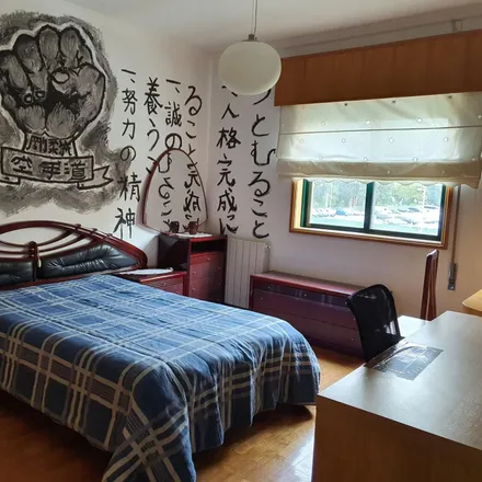 Rent this 3 bed room on Agility in Rua Companhia dos Caolinos, 4460-202 Matosinhos