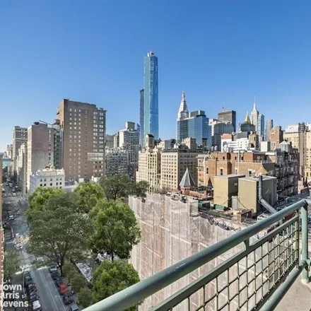 Buy this studio apartment on 32 GRAMERCY PARK SOUTH 17G in Gramercy Park