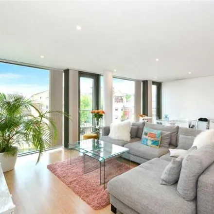 Buy this 2 bed apartment on The Cottage in 38 Graham Street, London