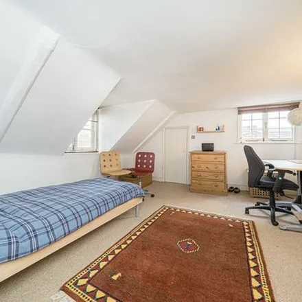 Rent this 6 bed apartment on Hampton Court Green in Hampton Court Road, London