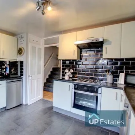 Image 7 - 68 William McKee Close, Coventry, CV3 2NB, United Kingdom - Townhouse for sale