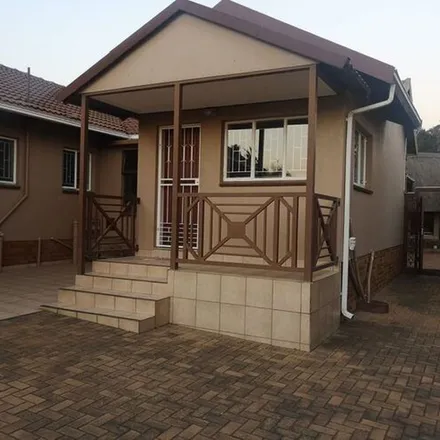 Rent this 4 bed apartment on Silver Street in Goedeburg, Gauteng