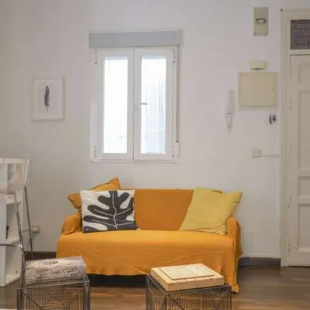 Rent this 2 bed apartment on Madrid in Sainz de Baranda-Maiquez, Calle del Alcalde Sáinz de Baranda