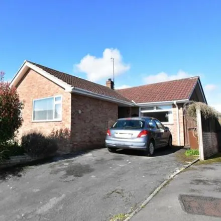 Buy this 2 bed house on The Mayalls in Twyning, GL20 6DT