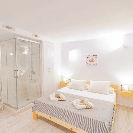 Image 1 - Alicante, Valencian Community, Spain - Apartment for rent