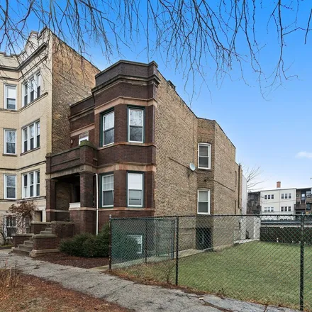 Rent this 2 bed apartment on 6417-6423 North Newgard Avenue in Chicago, IL 60626