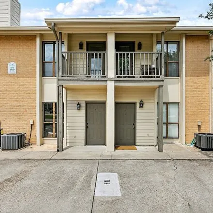 Buy this 1 bed condo on Carrington Place in 8225 Summa Avenue, Baton Rouge