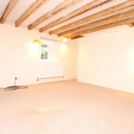 Rent this 3 bed apartment on 11 Elmgrove Road in Bristol, BS6 6AH