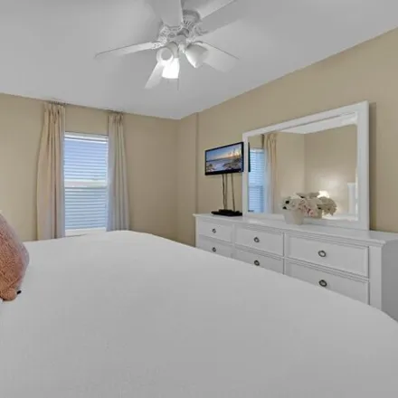 Image 5 - Pelican Beach Resort, Sandprint Drive, Destin, FL 32540, USA - Condo for sale