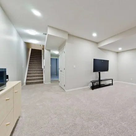 Image 7 - Calgary, AB T3N 1M1, Canada - House for rent