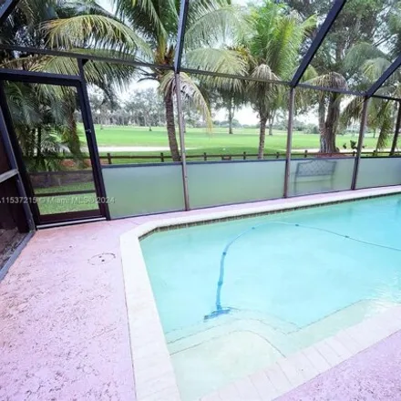 Image 6 - Pembroke Lakes Golf, 10500 Taft Street, Pembroke Pines, FL 33026, USA - House for sale