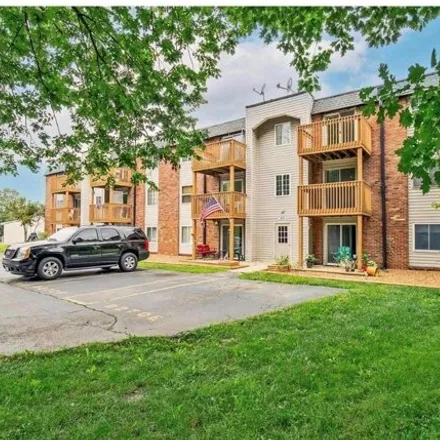 Buy this 1 bed condo on 5774 Westphalia Lane in Oakville, MO 63129