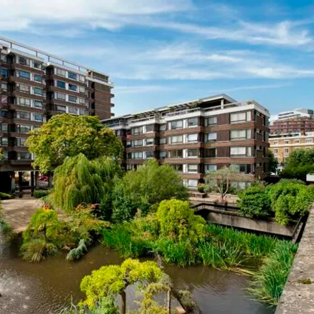 Buy this 1 bed apartment on The Heron in Norfolk Crescent, London