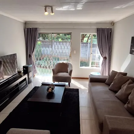 Image 2 - 84 Piet Low Street, Lynnwood Ridge, Gauteng, 0041, South Africa - Apartment for rent