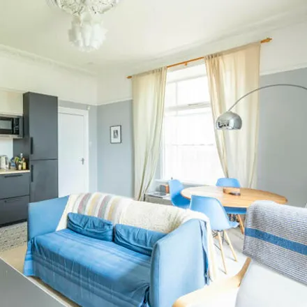 Image 4 - 32 Arley Hill, Bristol, BS6 5PS, United Kingdom - Townhouse for sale