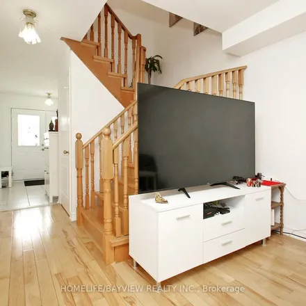 Rent this 3 bed apartment on 2 Winklers Lane in Markham, ON L6B 1B8