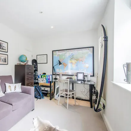 Image 3 - Sycamore Mews, London, SW4 0JY, United Kingdom - Apartment for sale