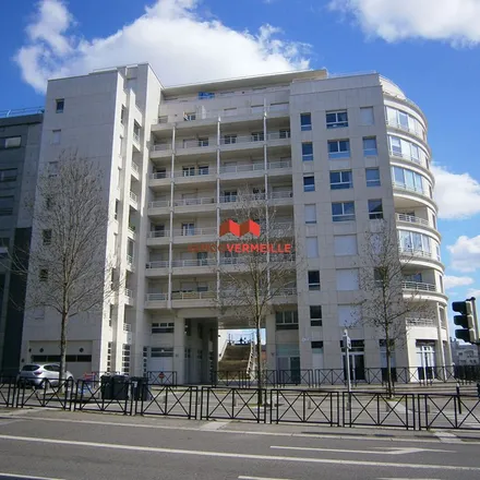 Rent this 1 bed apartment on 96 Rue du Fortin in 78180 Montigny-le-Bretonneux, France