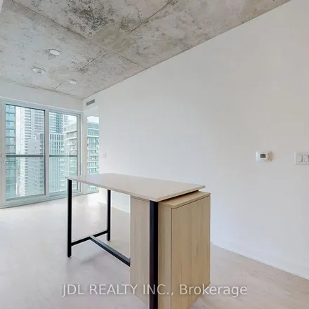 Image 3 - 65 Mutual Street, Old Toronto, ON M5B 2B7, Canada - Apartment for rent