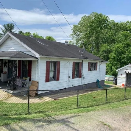 Buy this 3 bed house on 607 Unrue Street in Fairview, Boyd County