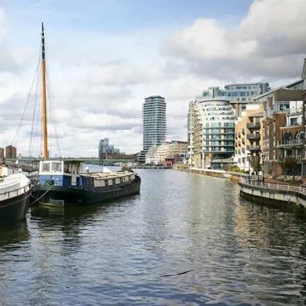 Buy this 3 bed house on Calico House West in Clove Hitch Quay, London