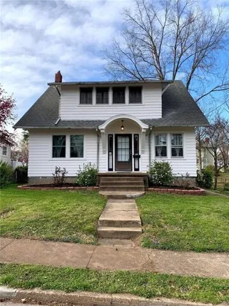 Buy this 2 bed house on 215 Roberta Avenue in Ferguson, MO 63135