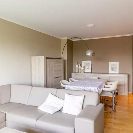 Rent this 2 bed apartment on Res. Breughelhof in Kabbeekvest 1-146, 3300 Tienen
