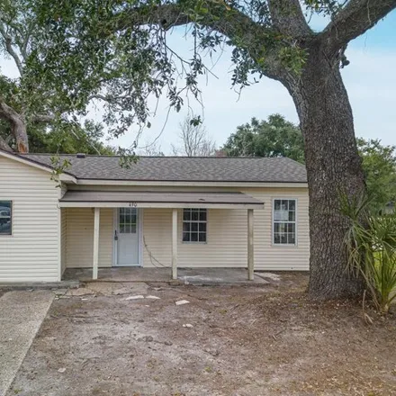 Buy this 3 bed house on 490 Central Avenue in Gulfport, MS 39507