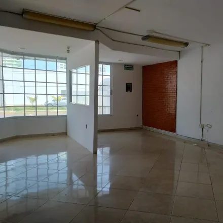 Rent this studio house on CORPORATIVO DE COSTA DE ORO in Avenida Costa de Oro, Costa de Oro