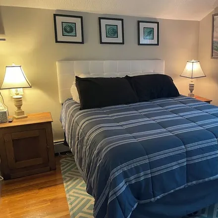 Rent this 2 bed condo on Salem in MA, 01970