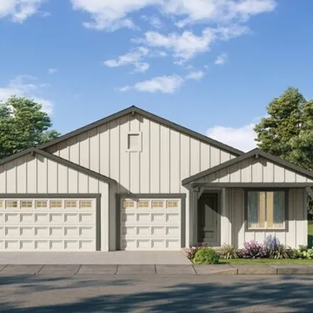 Buy this 4 bed house on East Montana Avenue in Hermiston, OR 97838