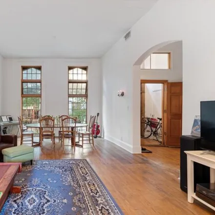 Image 2 - 1239 North Dearborn Street, Chicago, IL 60610, USA - House for sale
