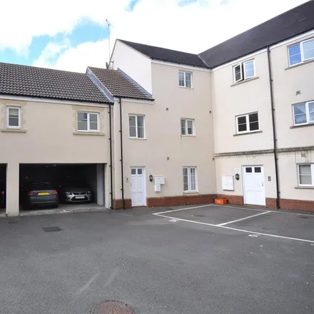 Rent this 2 bed apartment on Jagoda Court in Swindon, SN25 1TJ