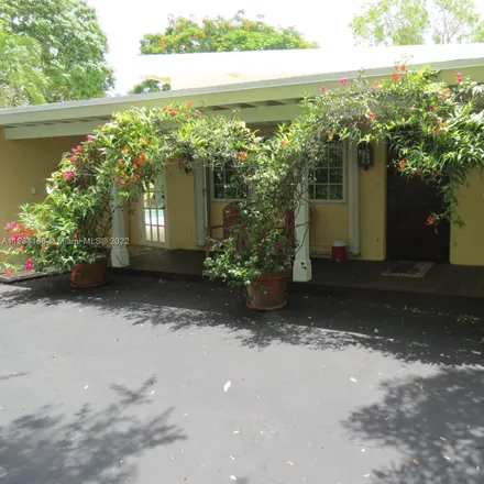 Image 2 - 10450 Southwest 111th Street, Kendall, FL 33176, USA - House for sale