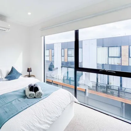 Rent this 3 bed townhouse on Port Melbourne VIC 3207